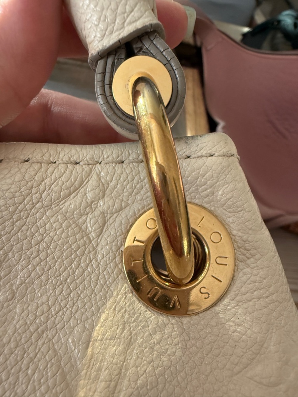 Louis Vuitton Artsy MM Ivory Imprint - Picture 12 of 14